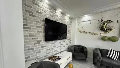 İZMİT KURUÇEŞMEDE KİRALIK MERKEZİ KONUMDA DENİZ MANZARALI DAİRE