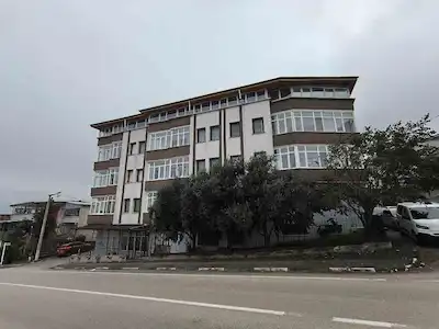 REMAX ADVANTAGE'DEN NİLÜFER MİNARELİ ÇAVUŞ'TA ARAKAT 3+1 KİRALIK DAİRE