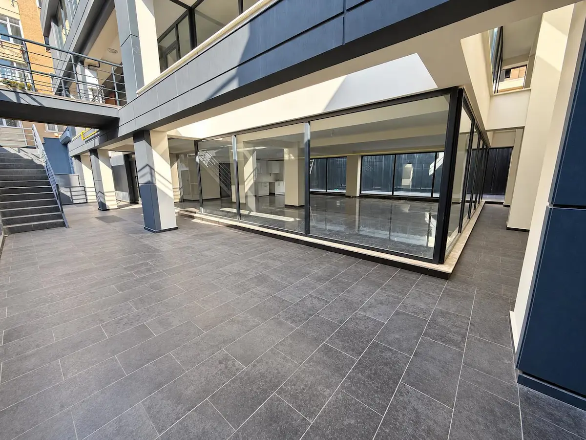 RE/MAX KONSEPTTEN TOPHANELİOĞLU CADDE ÜZERİ SATILIK DÜKKAN