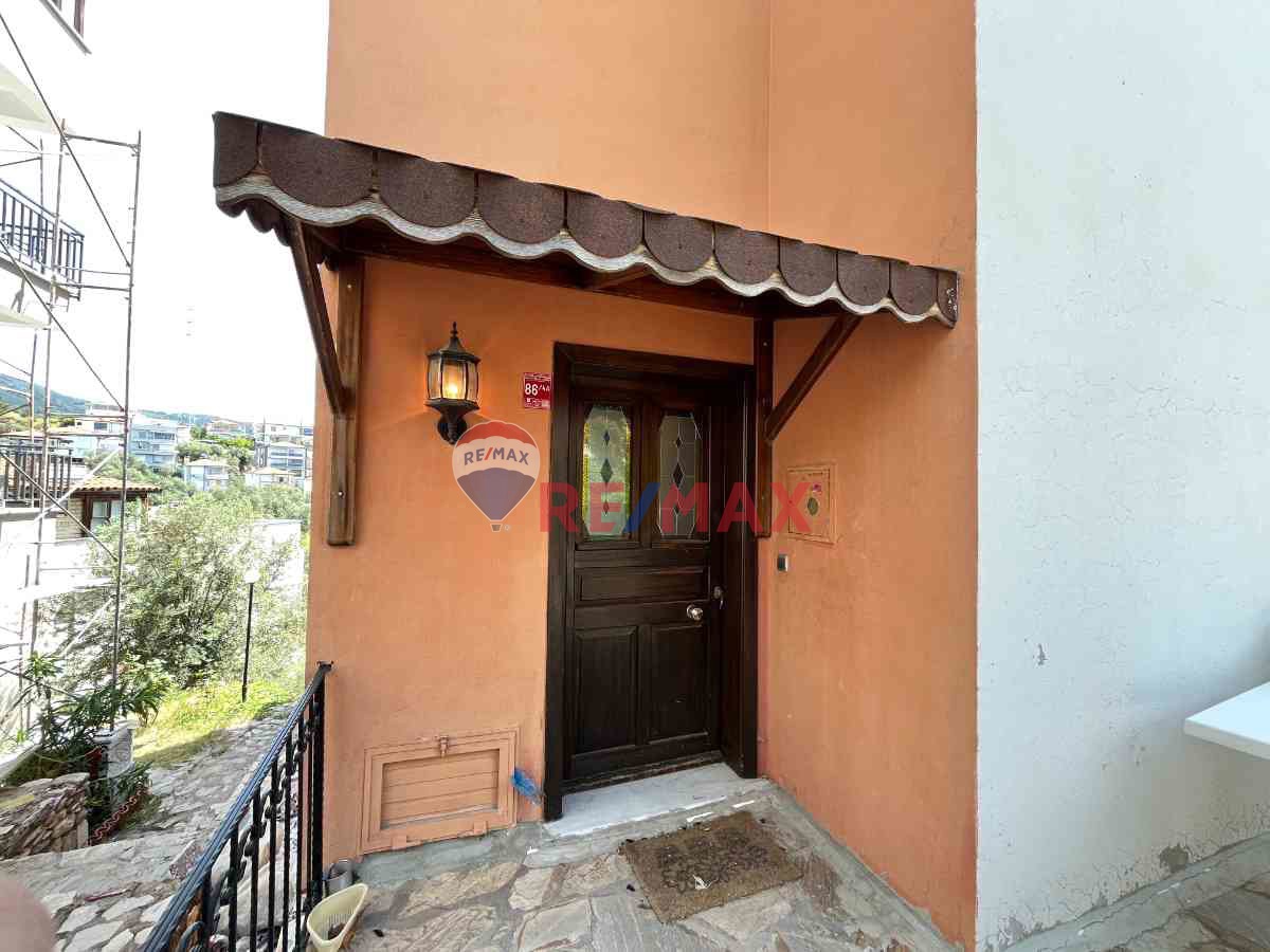 EDREMIT ALTINOLUK MAHALLESINDE SATILIK 4+1 VILLA