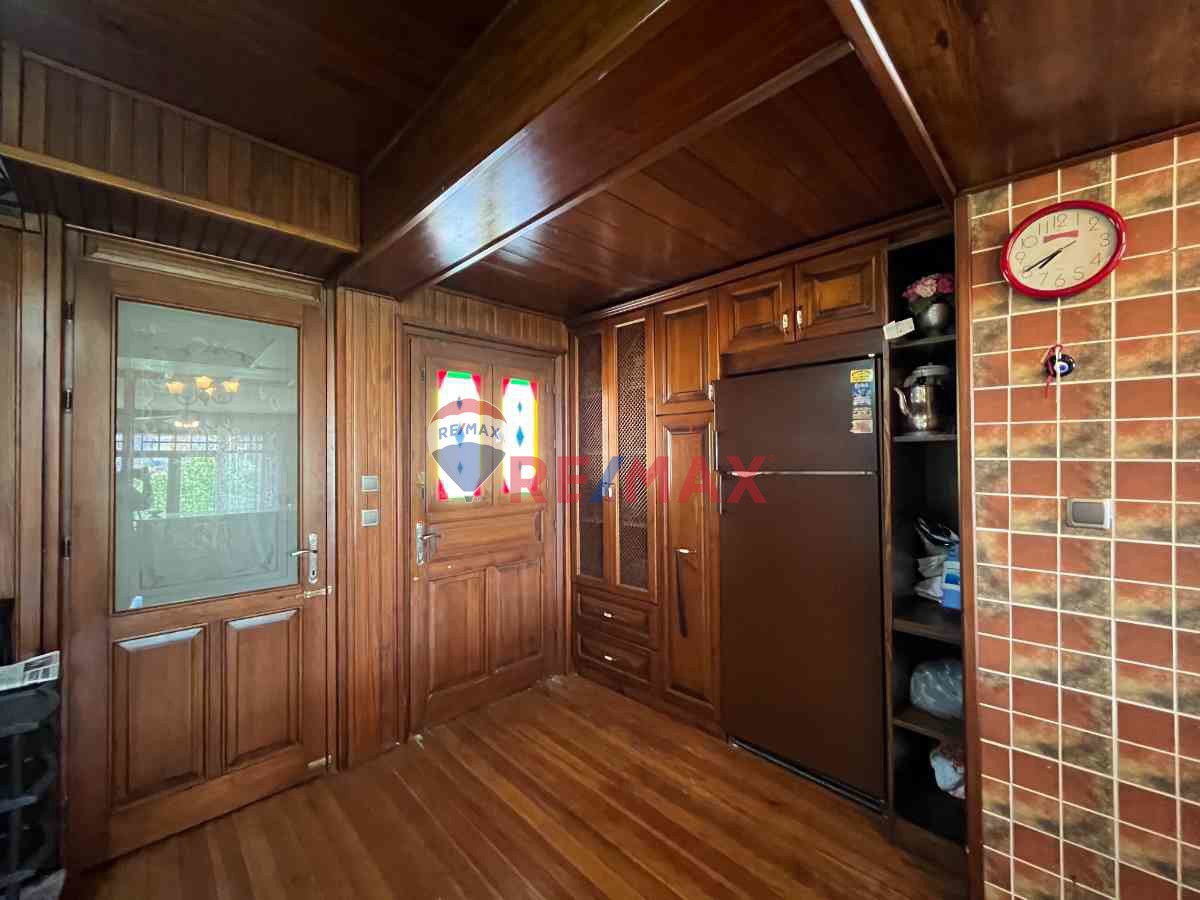 EDREMIT ALTINOLUK MAHALLESINDE SATILIK 4+1 VILLA