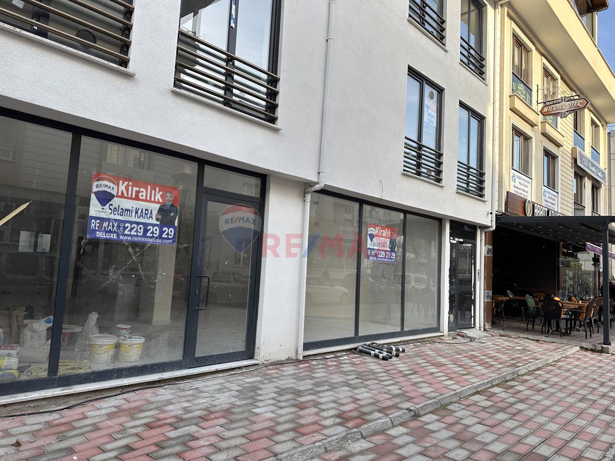 GÖLCÜK MERKEZ'DE KİRALIK ASANSÖRLÜ BALKONLU NET 85 M2 1+0 OFİS