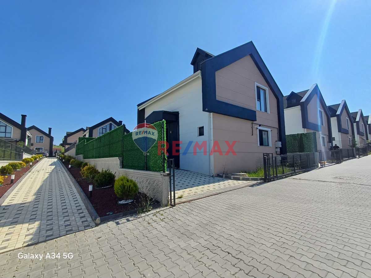 LOFT DOĞA KORU EVLERİ'NDE EŞYALI SATILIK KÖŞE MÜSTAKİL VİLLA