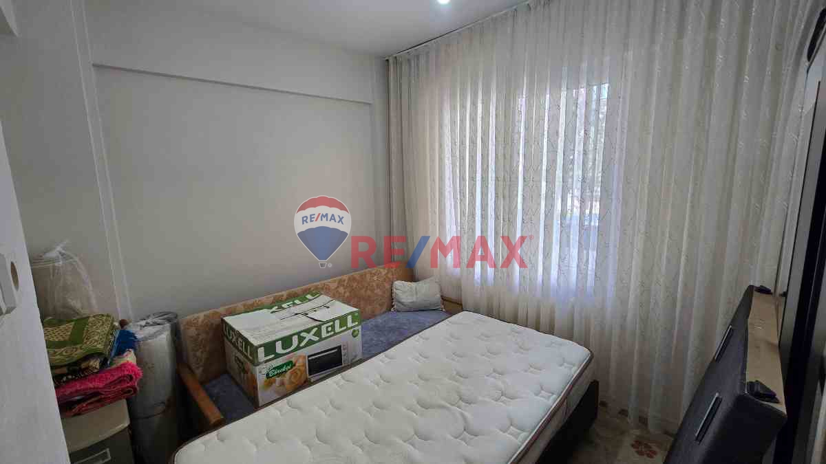 FATİH CADDESİNDE SATILIK GİRİŞ KAT 2+1 DAİRE