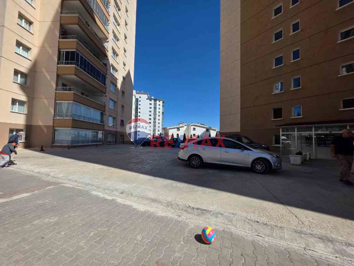 MUHTEŞEM MANZARALI FERAH TAM EŞYALI KIRALIK DAIRE