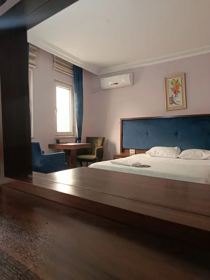 DEĞİRMEN DERE ANA YOL ARKASINDA DEVREN KİRALIK OTEL