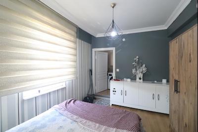 KARTEPE ÇİFTLİK MH. SİTE İÇİ 1.KAT FULL LÜKS EŞYALI KİRALIK