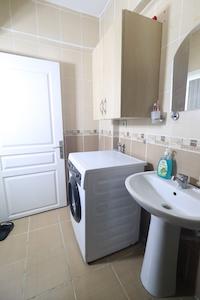 KARTEPE ÇİFTLİK MH. SİTE İÇİ 1.KAT FULL LÜKS EŞYALI KİRALIK