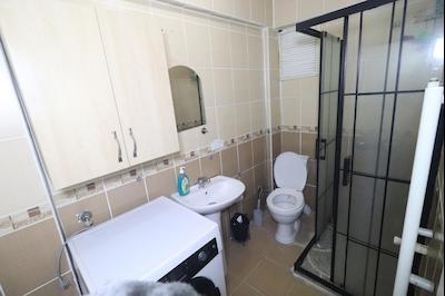 KARTEPE ÇİFTLİK MH. SİTE İÇİ 1.KAT FULL LÜKS EŞYALI KİRALIK