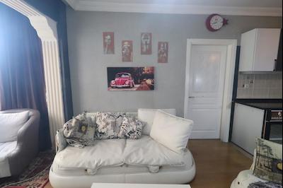 KARTEPE ÇİFTLİK MH. SİTE İÇİ 1.KAT FULL LÜKS EŞYALI KİRALIK