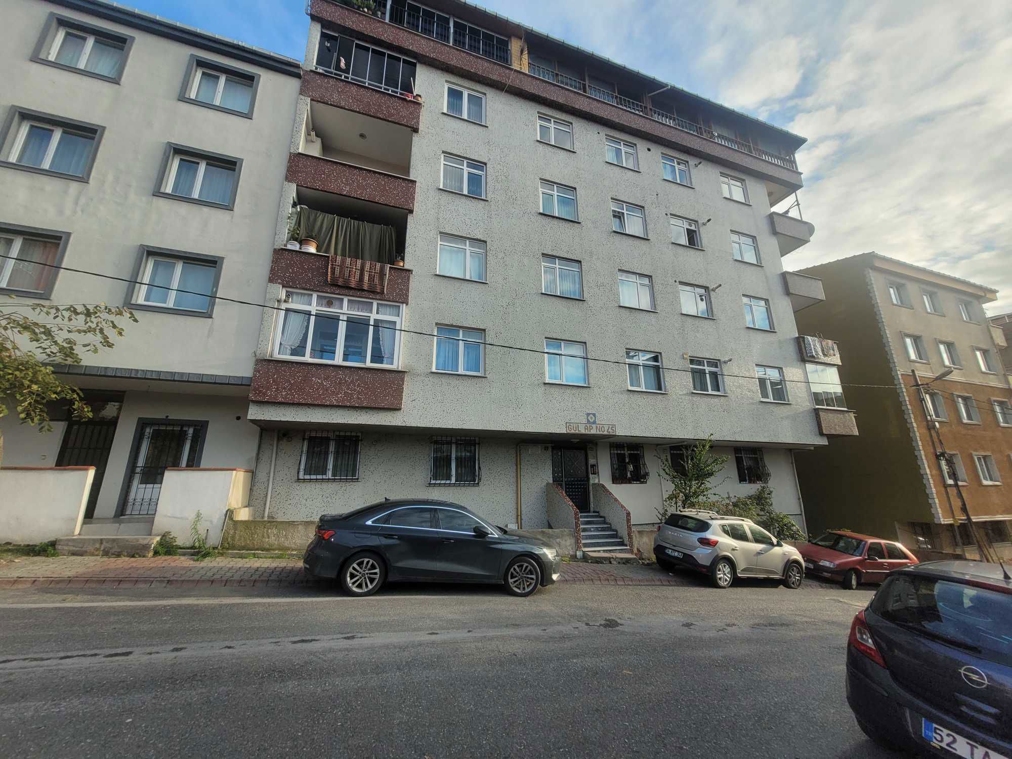 ÇAKMAK MAHALLESI SATILIK 3+1