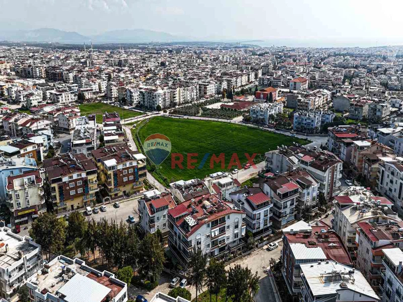 DIDIM EFELER’DE PARK CEPHELI, YÜKSEK GIRIŞ 2+1 – GENIŞ L BALKONLU VE AYRI MUTFAKLI