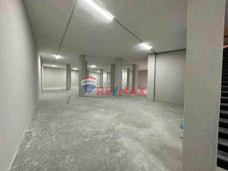 FATİH CERRAHPAŞA'DA KİRALIK 400 M2 BODRUM DÜKKAN