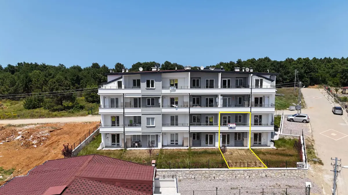 CEBECİDE SIFIR 3+1 MÜSTAKİL BAHÇELİ DUBLEKS REMAX MAVİ'DEN