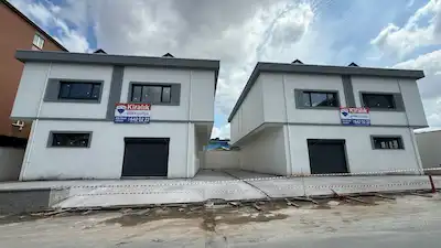 1.230 M2 KAPALI+530 M2 BAHÇE KULLANIMLI KOMPLE İKİZ BİNA