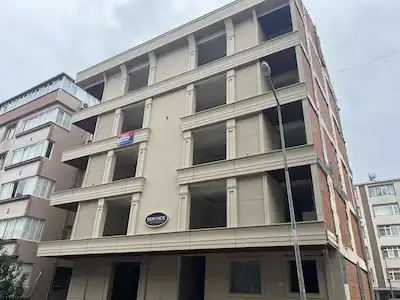 REMAX ASHİLL GUNGOREN HAZNEDAR SATILIK DAİRE