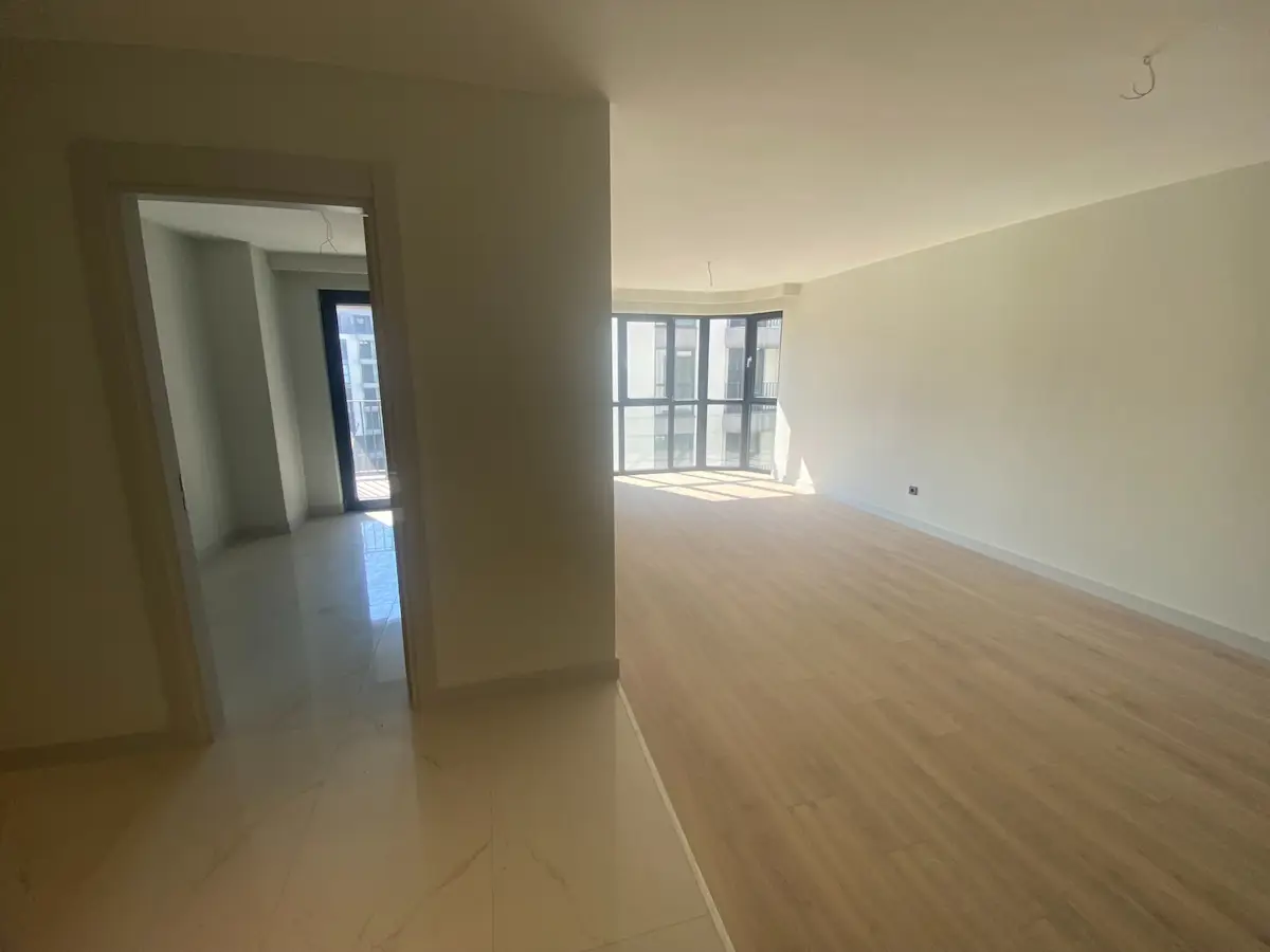 SİNPAŞ BOULEVARD'DA EN GENİŞ 2+1 KAPALI MUTFAK PEYSAJ MANZARALI