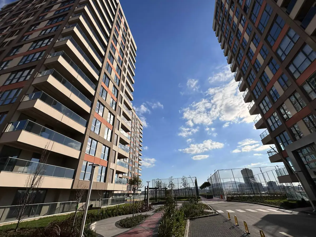 ÇEKMEKÖY PARK AĞAOĞLU 2+1 PEYZAJ CEPHE 137M2 SATILIK BOŞ DAİRE