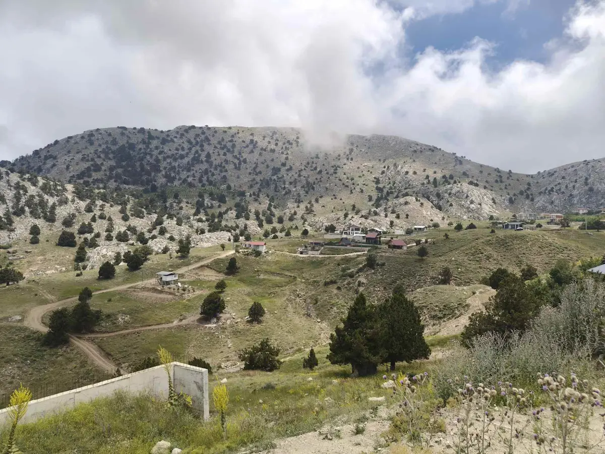 ANTALYA KONYAALTI ÇAĞLARCA’DA VİLLA İMARLI SATILIK ARSA