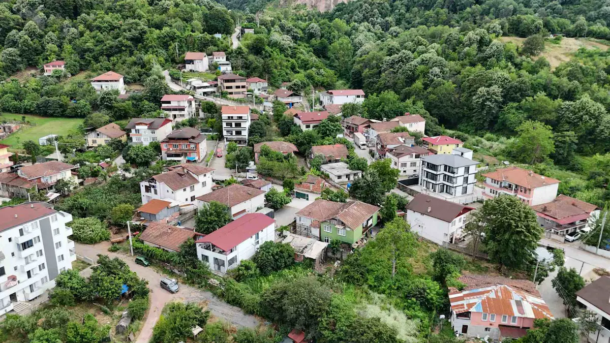 KARTEPE SUADİYE’DE KONUT İMARLI MÜSTAKİL PARSEL