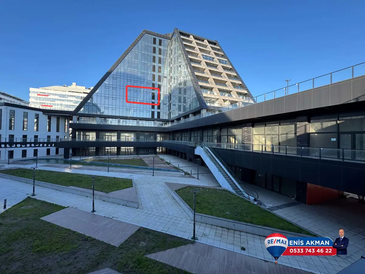 KİRALIK A+PLUS PLAZA'DA 85 M² LÜKS AKILLI OFİS METROYA 250 METRE 3
