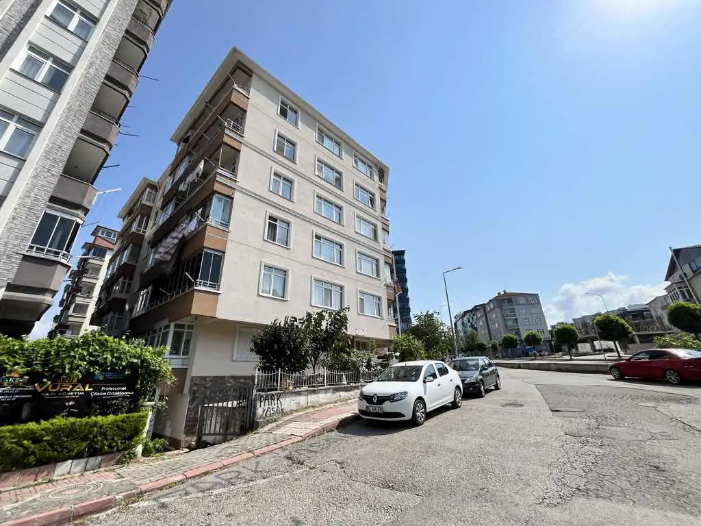CAĞALOĞLUNA YAKIN KİRALIK 3+1 MASRAFSIZ DAİRE