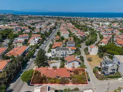 GÜZELBAHÇE ÇELEBİ’DE 383 M² ARSA İÇİNDE SATILIK MÜSTAKİL 3+1 