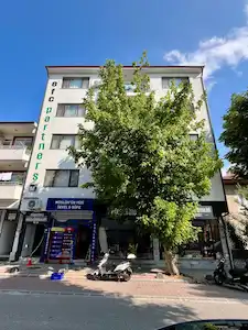 HENDEK MERKEZ OSMAN YILMAZ CADDESI SATILIK BINA