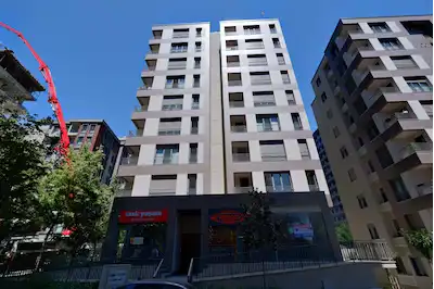 SUADIYE'DE BAĞDAT CADDESI YAKINI SATILIK SIFIR DÜKKAN 50 M2