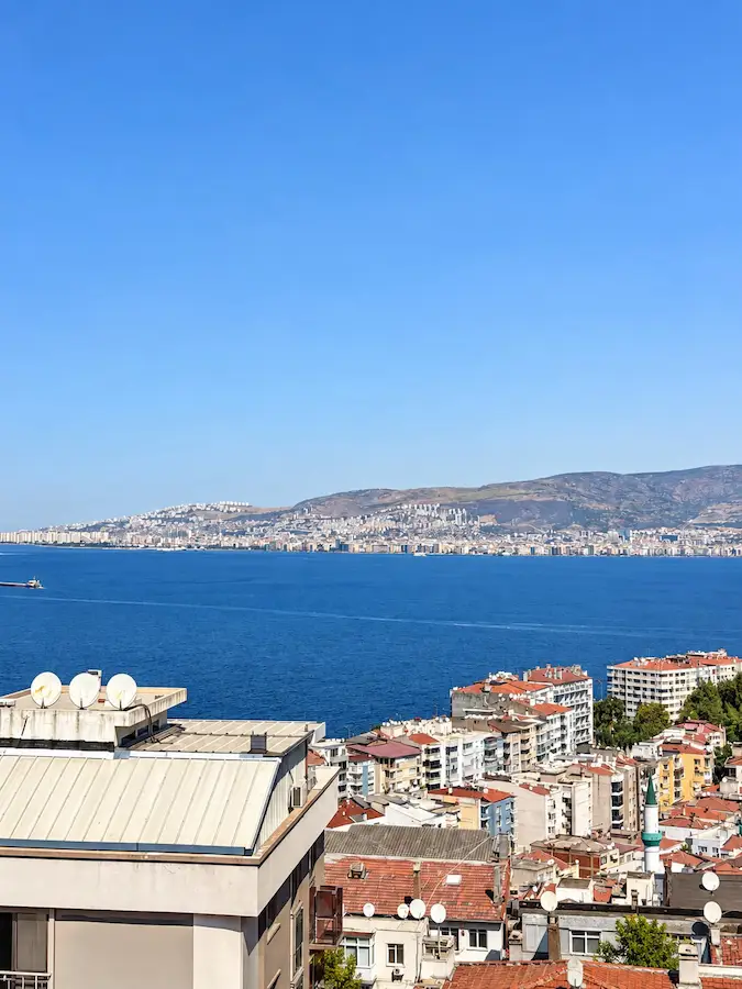 ÜÇYOL METROYA 5 DK YÜRÜME MESAFESİNDE | DENİZ MANZARALI |