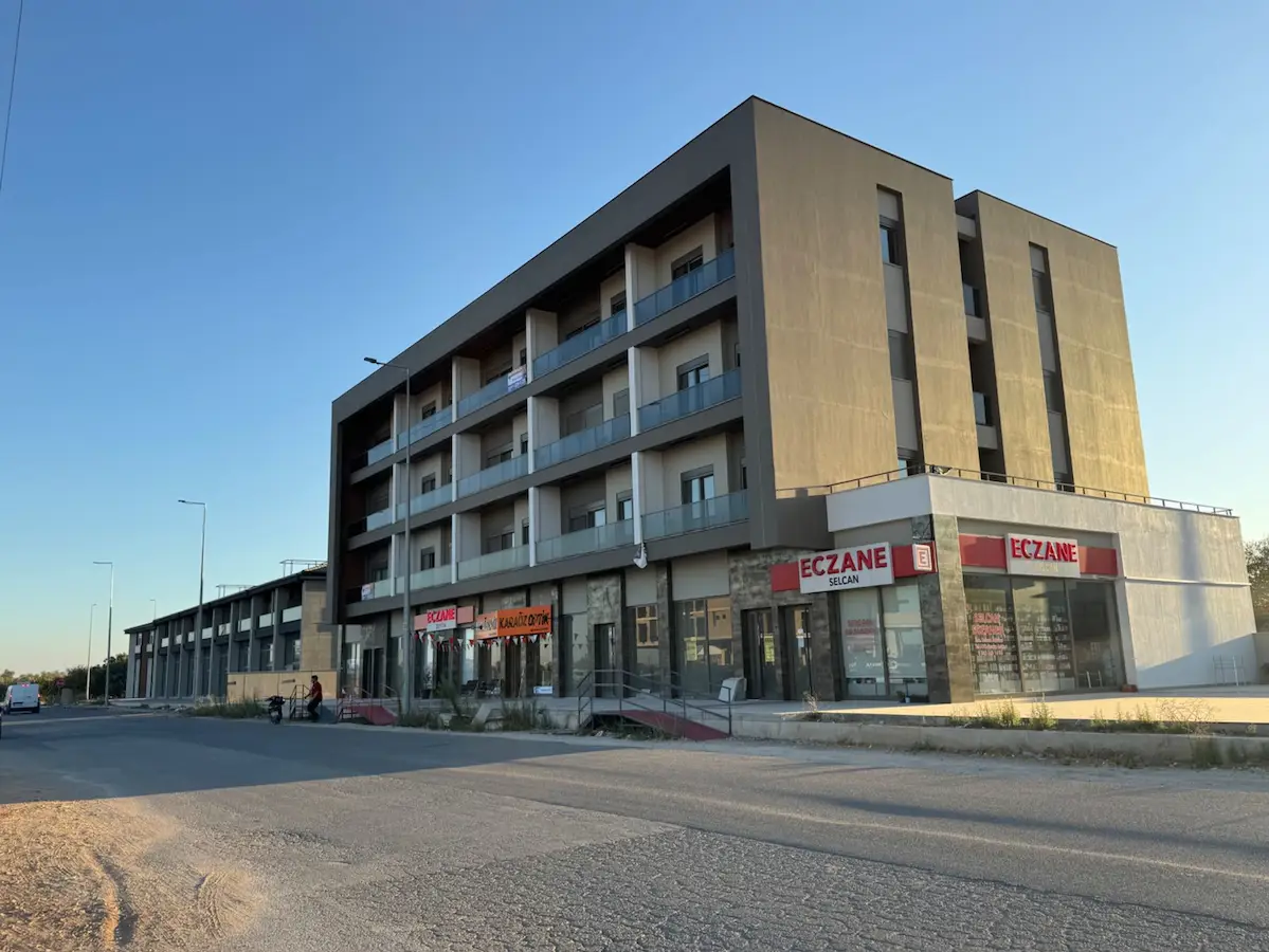 HASTANE VE BİLİM ÜNİVERSİTESİNE YAKIN MODERN 1+1 DAİRE