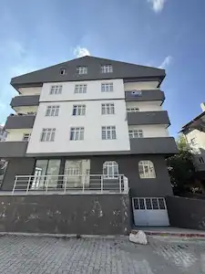 LADİK MERKEZDE FERAH VE KULLANIŞLI DAİRE