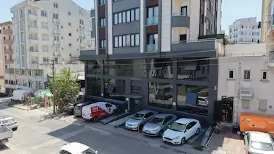 ATATÜRK MAHALLESİ AKSE 5 YOL CADDE ÜZERİ  600 M² SATILIK İŞ YERİ