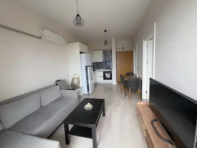 ÇİĞLİ'DE KİRALIK PARK YAŞAM REZİDANS'TA EŞYALI 1+1 | 8.KAT | DENİZ MANZARALI