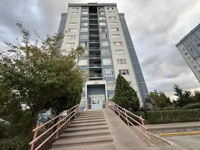 5.ETAP METRO DURAĞI YANI AŞİYAN SİTESİN’DE ,MUHTEŞEM ŞEHİR MANZARALI 3+1 KİRALIK DAİRE