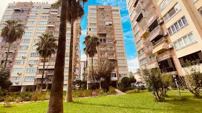 REMAX TOROS'TAN AÇELYA SİTESİ’NDE DOĞALGAZLI EŞYALI KİRALIK 3+1