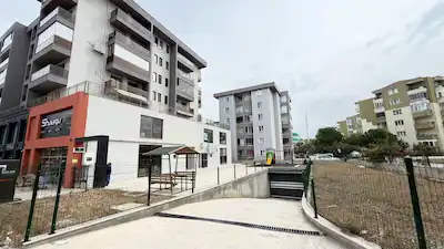 ESENLERDE KAPALI OTOPARKLI, AYRI MUTFAKLI 2+1 SATILIK DAİRE