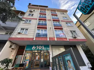 SEYRANTEPE'DE YATIRIMA VE OTURUMA UYGUN 2+1 SATILIK TEMİZ DAİRE