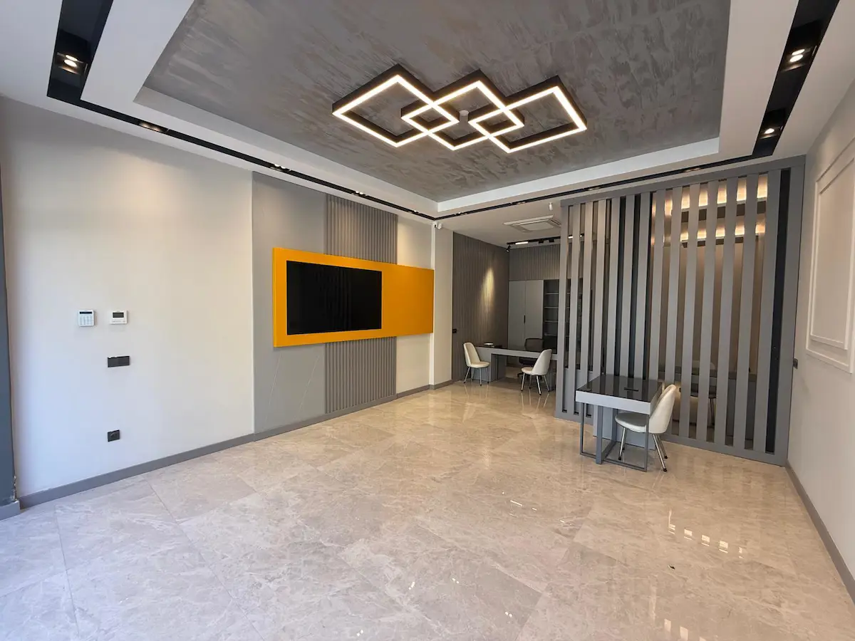 BOSTANCI, MEHMET ŞEVKİ PAŞA CD. 110 M2 KİRALIK "BOŞ" DÜKKAN