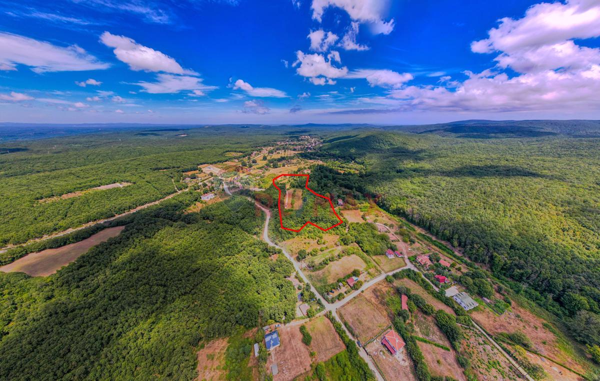 BAHÇEKÖY ISTRANCA ORMANLARINA KOMŞU 24430 M2 MUHTEŞEM ARAZI