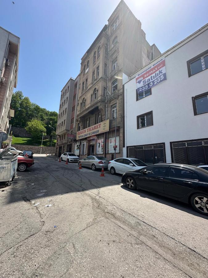 Tarihi Müze Karşısı Boş Kullanıma  Hazır Komple Bina