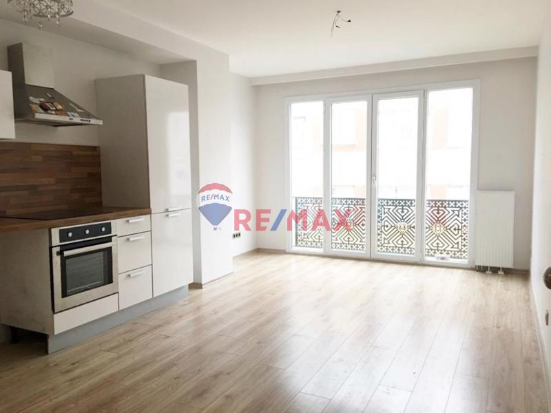 gayrettepe yeni binada ankastre mutfakli 1 1 kiralik daire brut 45m2