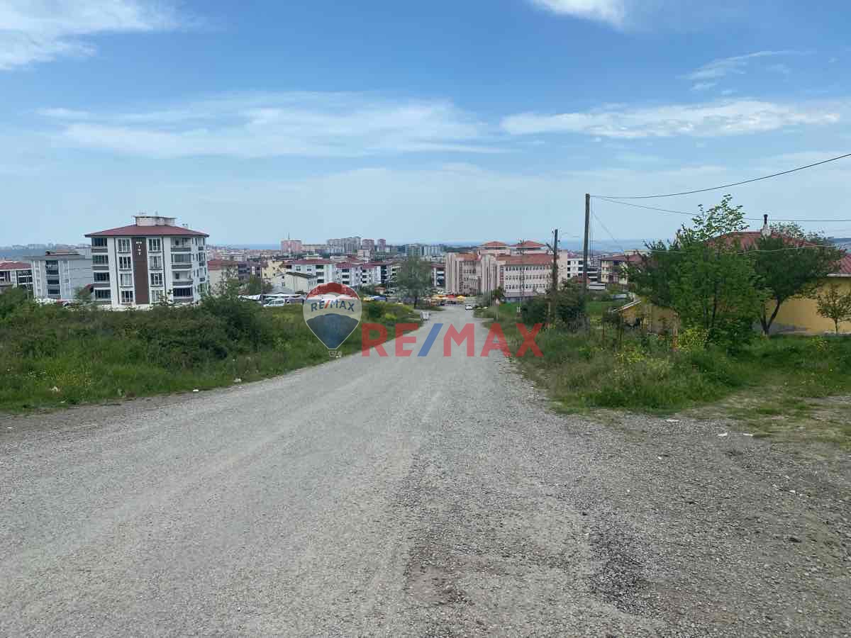 İLAKDIM KAVACIKTA 6 KATA İMARLI KAT KARŞILIĞI ARSA