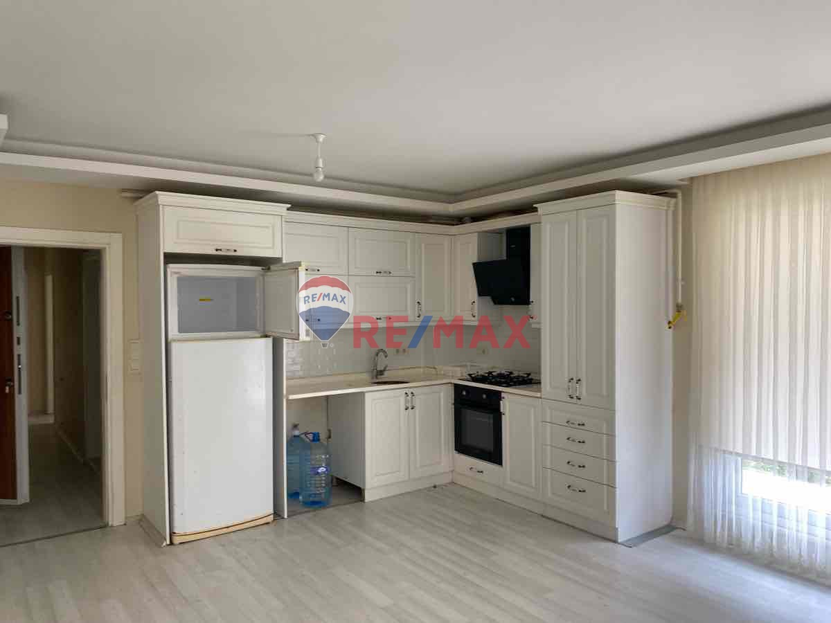 CUMHURİYET MAH DENİZ TARFAFINDA 2+1 90 M2 KİRALIK DAİRE