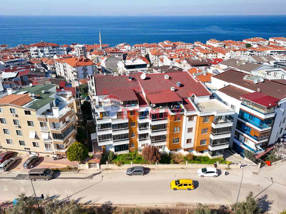 ÇINARCIK SITE İÇI DENIZ MANZARALI FIRSAT SATILIK DUBLEKS DAIRE