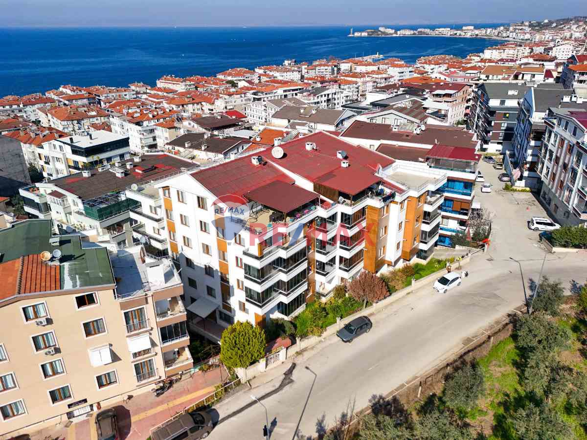 ÇINARCIK SITE İÇI DENIZ MANZARALI FIRSAT SATILIK DUBLEKS DAIRE