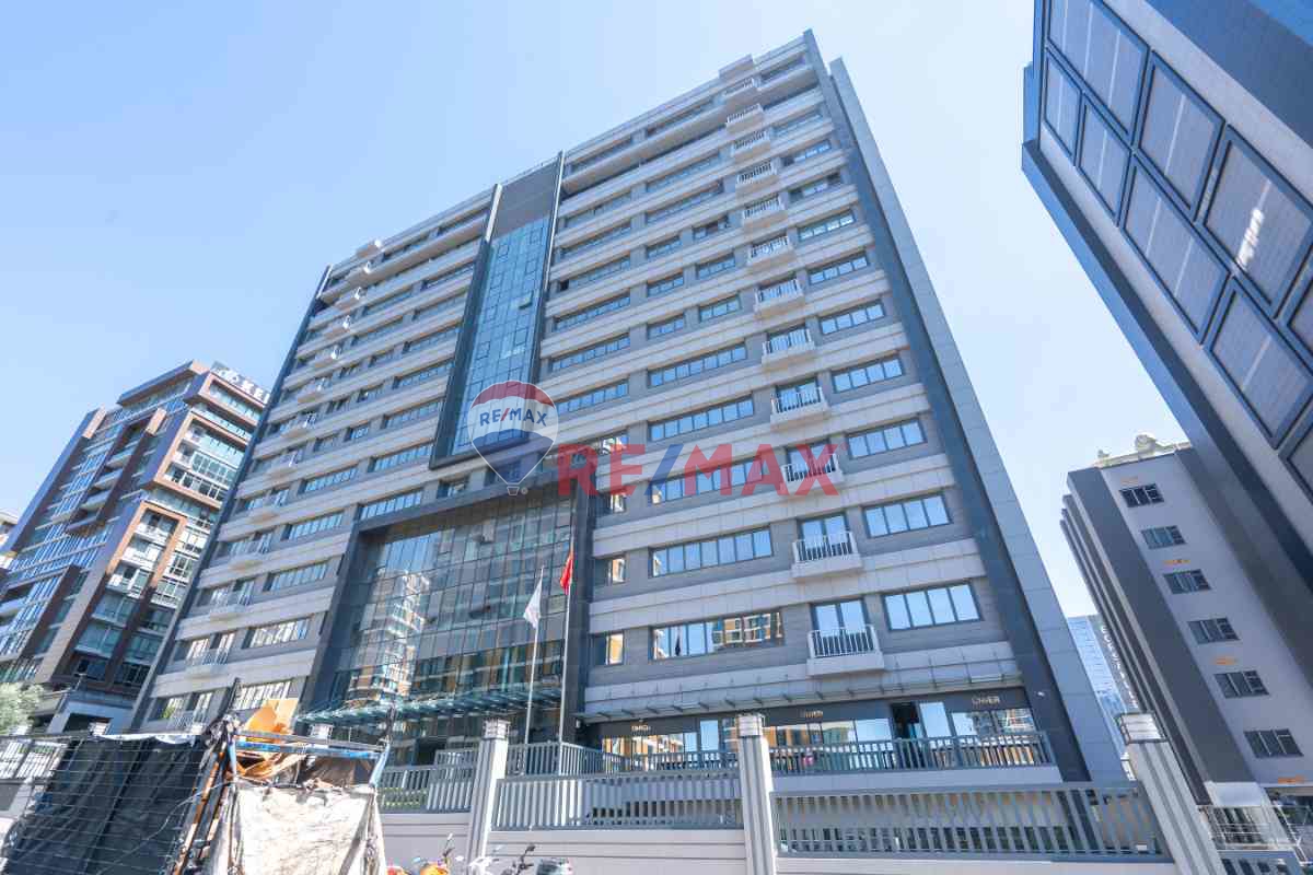 REMAX GELİŞİMDEN ELMAS KULEDE KİRALIK DÜKKAN 