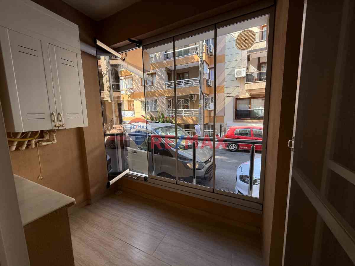 BUCA ÜÇKUYULAR MEYDAN 3+1 FUL EŞYALI DAIRE