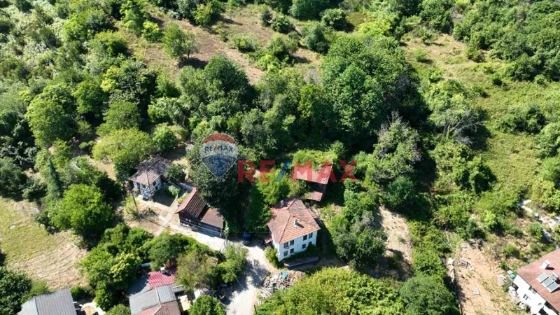 ŞILE , YENIKÖY , 2034M2 KONUT İMARLI ARSA İÇINDE SATILIK KÖY EVI