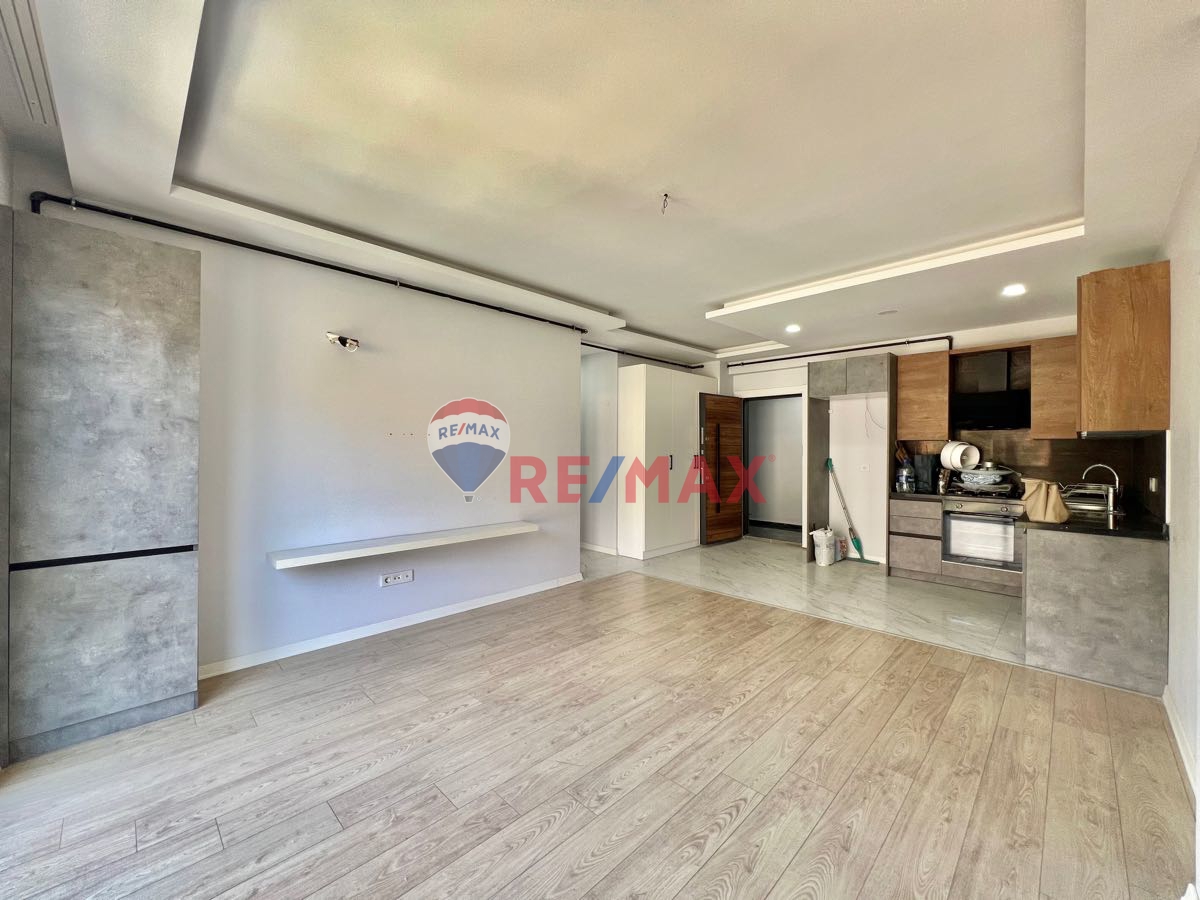 ÜSKÜDAR TUANA PRESTİJ EVLERİNDE BOŞ 2+1 SATILIK FIRSAT DAİRE
